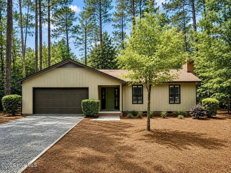 215 Merion Circle, Pinehurst, NC 28374 — 3-bedroom home in Unit 1, Pinehurst, NC, photo 1 of 39: Front