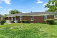 2702 Bunche Street, Wilmington, NC 28405 — 4-bedroom home in Creekwood, Wilmington, NC, photo 10 of 42