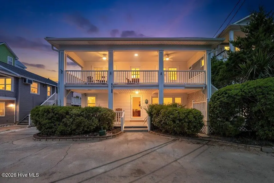 715 Carolina Beach Avenue N, Carolina Beach, NC 28428 — 9-bedroom waterfront home, Carolina Beach, NC, photo 1 of 69