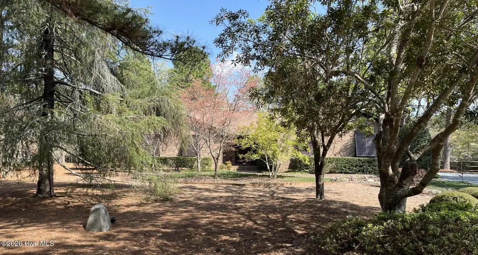 3 Mcdonald Place, Pinehurst, NC 28374 — 3-bedroom home in Unit 2, Pinehurst, NC, photo 1 of 41: 3 McDonald.lot