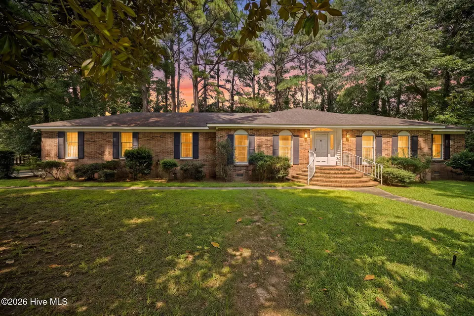108 Hunters Trail E, Elizabeth City, NC 27909 — 4-bedroom home in Pine Lake, Elizabeth City, NC, photo 1 of 28: front of home