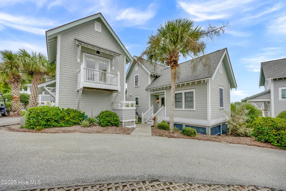 7 Isle Of Skye Crescent, Bald Head Island, NC 28461 — 3-bedroom home in BHI Stage I & II Killegray Ridge, Bald Head Island, NC, photo 1 of 47: 001_img_7965_909