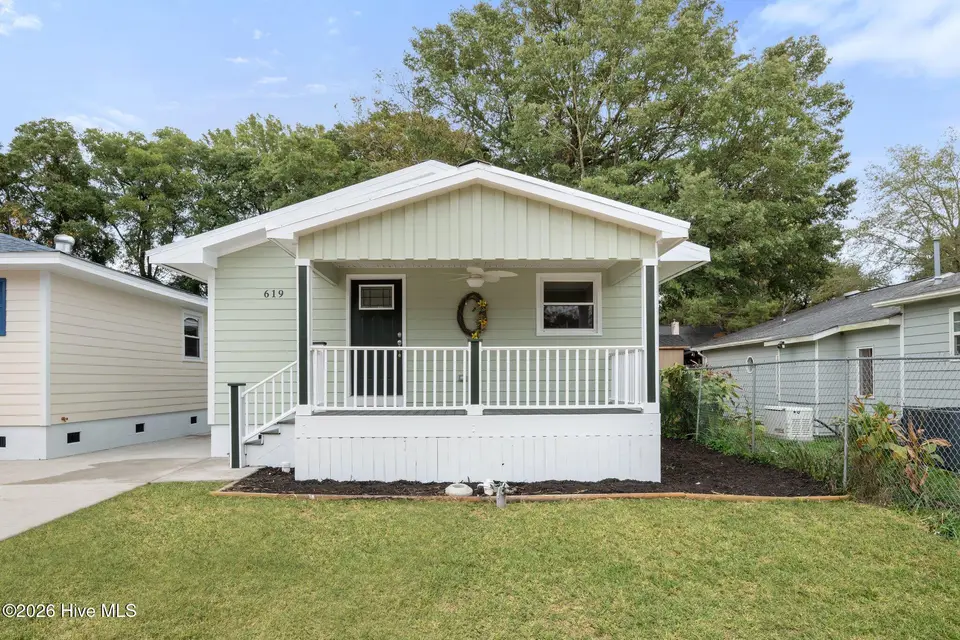 619 S 9th Street, Wilmington, NC 28401 — 3-bedroom home in Downtown, Wilmington, NC, photo 1 of 30: 1-web-or-mls-DSC_5184