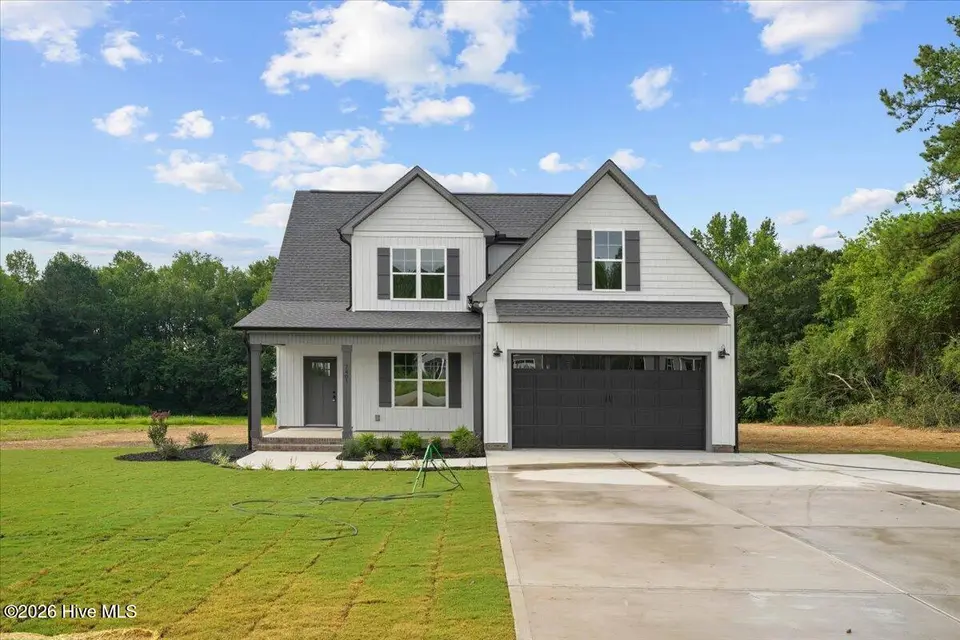 7401 Hill Road, Spring Hope, NC 27882 — 3-bedroom home in Spring Field, Spring Hope, NC, photo 1 of 54: 01-7401 Hill Rd-1
