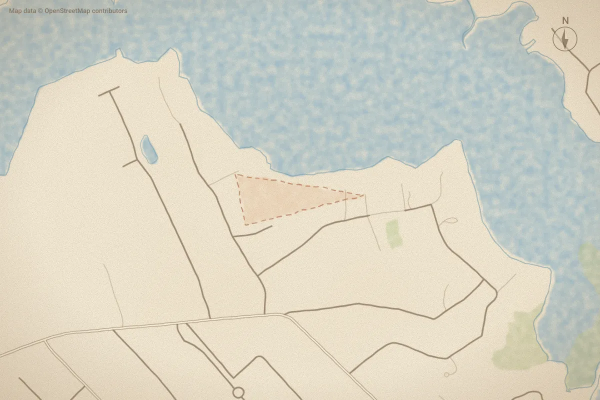 Watercolor map of Redd Banks in Hampstead, NC, showing its streets, water and surroundings