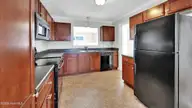 4222 Dudleys Grant Drive E, Winterville, NC 28590 — 3-bedroom townhome in Dudleys Grant, Winterville, NC, photo 14 of 42: 4222 Dudleys Grant Unit E-13