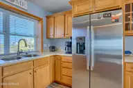 2362 New River Inlet Road, North Topsail Beach, NC 28460 — 4-bedroom waterfront townhome in New River Beach Club, North Topsail Beach, NC, photo 21 of 49: 2362 New River Inlet Road - Interiors -