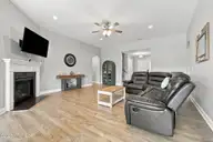 2504 Dakota Drive, Greenville, NC 27858 — 3-bedroom home in Sagewood, Greenville, NC, photo 5 of 38: 22-web-or-mls-IMG_0017
