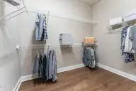 1069 Fawn Valley Way, Wilmington, NC 28409 — 4-bedroom home in Fawn Valley, Wilmington, NC, photo 19 of 28: 29 HHHunt Homes Retreat Primary Walkin C