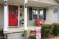 400 E 8th Street, Washington, NC 27889 — 2-bedroom home, Washington, NC, photo 3 of 41: 19-web-or-mls-IMG_0006 (1)