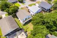 112 SW 13th Street, Oak Island, NC 28465 — 3-bedroom home in Pinners Point, Oak Island, NC, photo 8 of 46