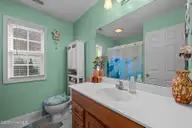 1207 Pelican Drive, New Bern, NC 28560 — 4-bedroom home in Fairfield Harbour, New Bern, NC, photo 17 of 39: 1207 Pelican Drive, New Bern, NC 28560