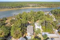 2805 W Yacht Drive, Oak Island, NC 28465 — 3-bedroom waterfront home, Oak Island, NC, photo 5 of 80: www.kahunaphoto.com-0614DJI_0614