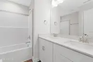 238 Cline Way Unit 126, Beaufort, NC 28516 — 3-bedroom townhome in 1809 Live Oak, Beaufort, NC, photo 18 of 44: Bathroom 2