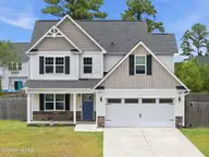 605 Coral Reef Court, Sneads Ferry, NC 28460 — 3-bedroom home in Bridgeport, Sneads Ferry, NC, photo 2 of 49
