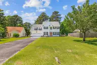 154 Dockside Drive, Jacksonville, NC 28546 — 4-bedroom home in Hunters Creek, Jacksonville, NC, photo 4 of 64