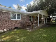 177 Elbow Road, Hallsboro, NC 28442 — 3-bedroom home, Hallsboro, NC, photo 2 of 15: IMG_1025