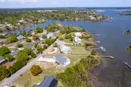 106 Elizabeth Way Court, Swansboro, NC 28584 — 4-bedroom waterfront home in Elizabeth Way, Swansboro, NC, photo 5 of 63: 67-DJI_0094-HDR