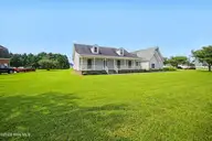 105 Binnacle Court, Elizabeth City, NC 27909 — 3-bedroom home in Riverview Estates, Elizabeth City, NC, photo 2 of 50: 002_DSC03145