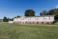 11 Old Barn Court, Rocky Mount, NC 27801 — 4-bedroom manufactured home in Holly Ridge, Rocky Mount, NC, photo 5 of 69: 0004-IMG_2720