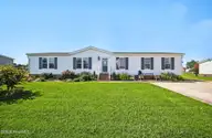 116 Zack Circle, Elizabeth City, NC 27909 — 4-bedroom manufactured home in Oak Stump Acres, Elizabeth City, NC, photo 9 of 27: 3-web-or-mls-file (3)