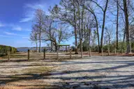 1643 Chadwick Shores Drive, Sneads Ferry, NC 28460 — 3-bedroom home in Chadwick Shores, Sneads Ferry, NC, photo 12 of 19: 823 Chadwick Shores Dr Sneads-large-049-