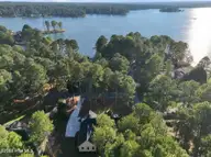 114 Glen Cove Lane, West End, NC 27376 — 4-bedroom home in Seven Lakes West, West End, NC, photo 5 of 57: 5-web-or-mls-DJI_0139