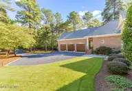 18 Whithorn Court, Pinehurst, NC 28374 — 4-bedroom home in Pinewild CC, Pinehurst, NC, photo 3 of 58: 261014-18WhithornCt-6946