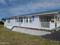 308 W Bogue Boulevard, Atlantic Beach, NC 28512 — 3-bedroom home, Atlantic Beach, NC, photo 7 of 29