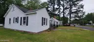 329 E 11th Street, Washington, NC 27889 — 2-bedroom home, Washington, NC, photo 3 of 18