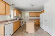 36199 Us 1 Highway, Aberdeen, NC 28315 — 4-bedroom home, Aberdeen, NC, photo 16 of 37