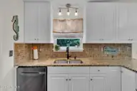112 SW 13th Street, Oak Island, NC 28465 — 3-bedroom home in Pinners Point, Oak Island, NC, photo 15 of 46