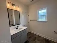 318 Eastwood Drive, Wallace, NC 28466 — 4-bedroom home in Eastwood Acres, Wallace, NC, photo 18 of 31