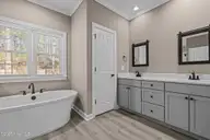 604 Wildwood Road, Aberdeen, NC 28315 — 4-bedroom home in Forest Hills, Aberdeen, NC, photo 21 of 37: Soaking Tub