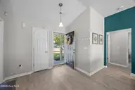 2209 White Road, Wilmington, NC 28411 — 3-bedroom home in Meadowbrook, Wilmington, NC, photo 6 of 41: 6_foyer