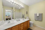 326 Knollwood Drive, Hampstead, NC 28443 — 3-bedroom waterfront home in Cross Creek, Hampstead, NC, photo 21 of 55: 21_326_knollwood_dr_021