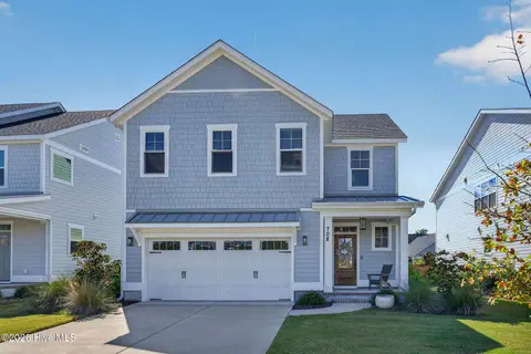 708 Trisail Ter, Wilmington