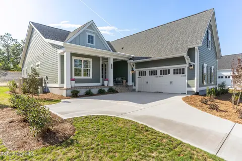 967 Trisail Ter, Wilmington
