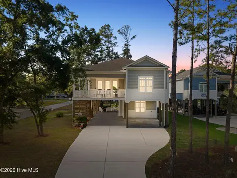 2201 W Yacht Drive, Oak Island