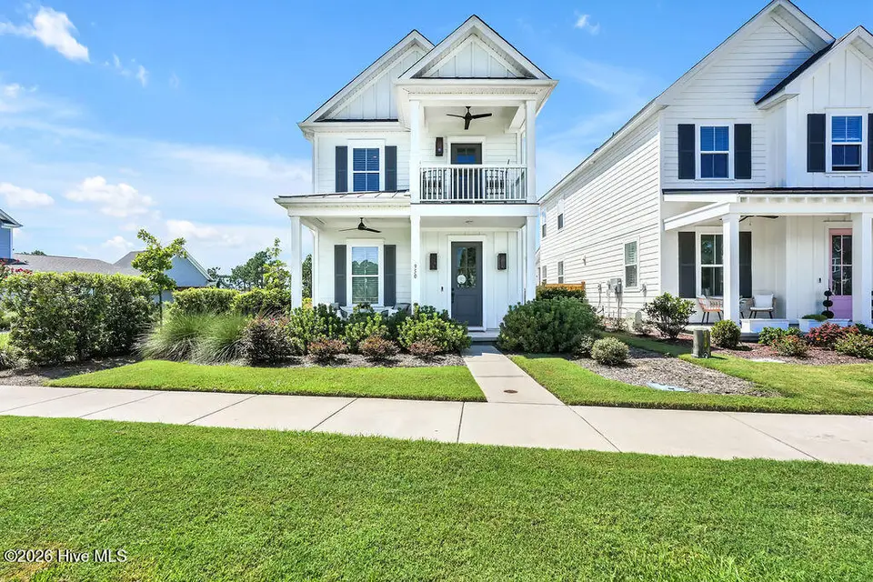 950 Trisail Terrace, Wilmington, NC 28412 — 3-bedroom home in Riverlights, Wilmington, NC, photo 1 of 33