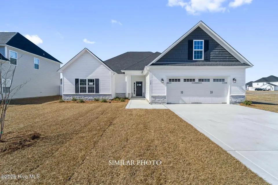 318 Black Hawk Drive, Jacksonville, NC 28546 — 3-bedroom home in Onslow Bay, Jacksonville, NC, photo 1 of 30