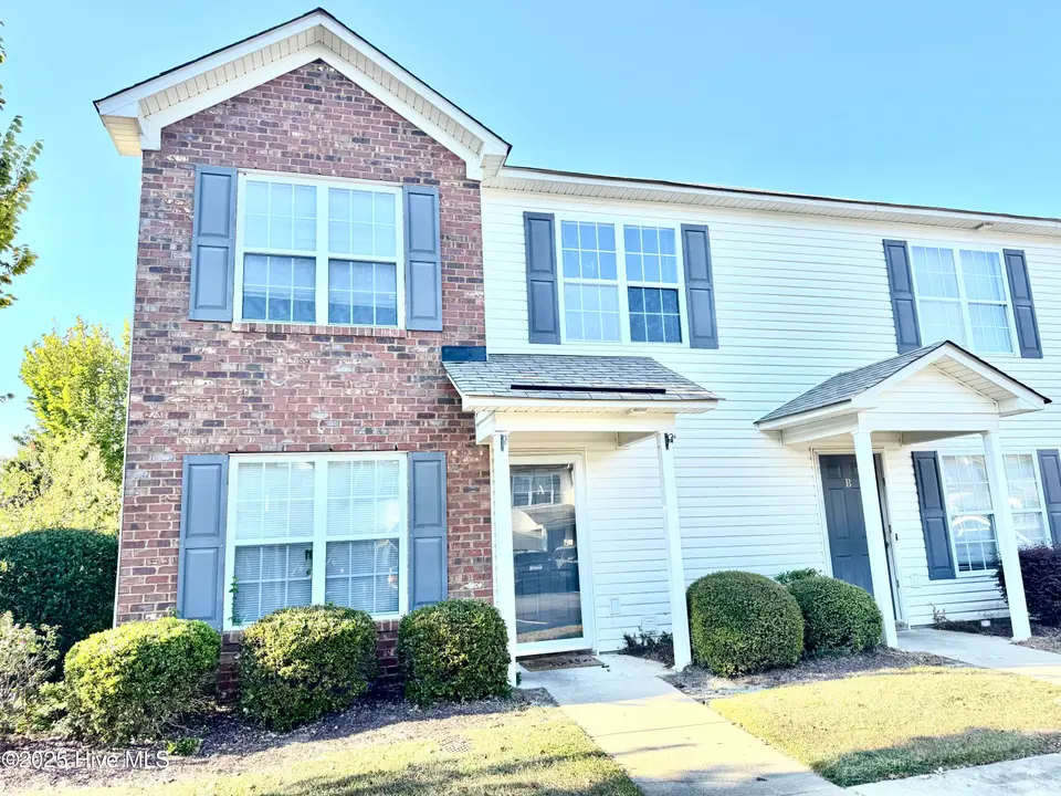 4247 Dudleys Grant Drive A, Winterville, NC 28590 — 3-bedroom townhome in Dudleys Grant, Winterville, NC, photo 1 of 29: Primary Photo