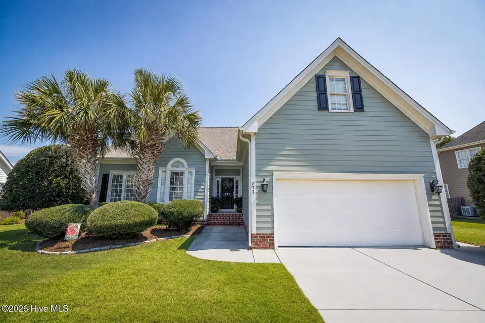 877 Wine Cellar Circle, Wilmington, NC 28411 — 4-bedroom home in Vineyard Plantation, Wilmington, NC, photo 1 of 25