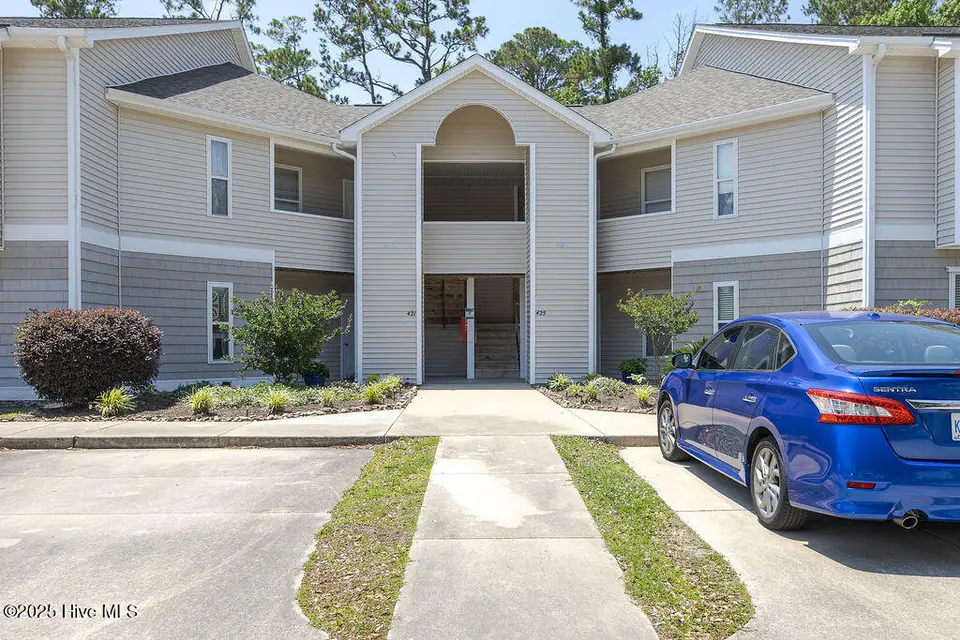 421 Commerce Avenue, Morehead City, NC 28557 — 2-bedroom condo in Bridgewood Condo, Morehead City, NC, photo 1 of 51: Entrance
