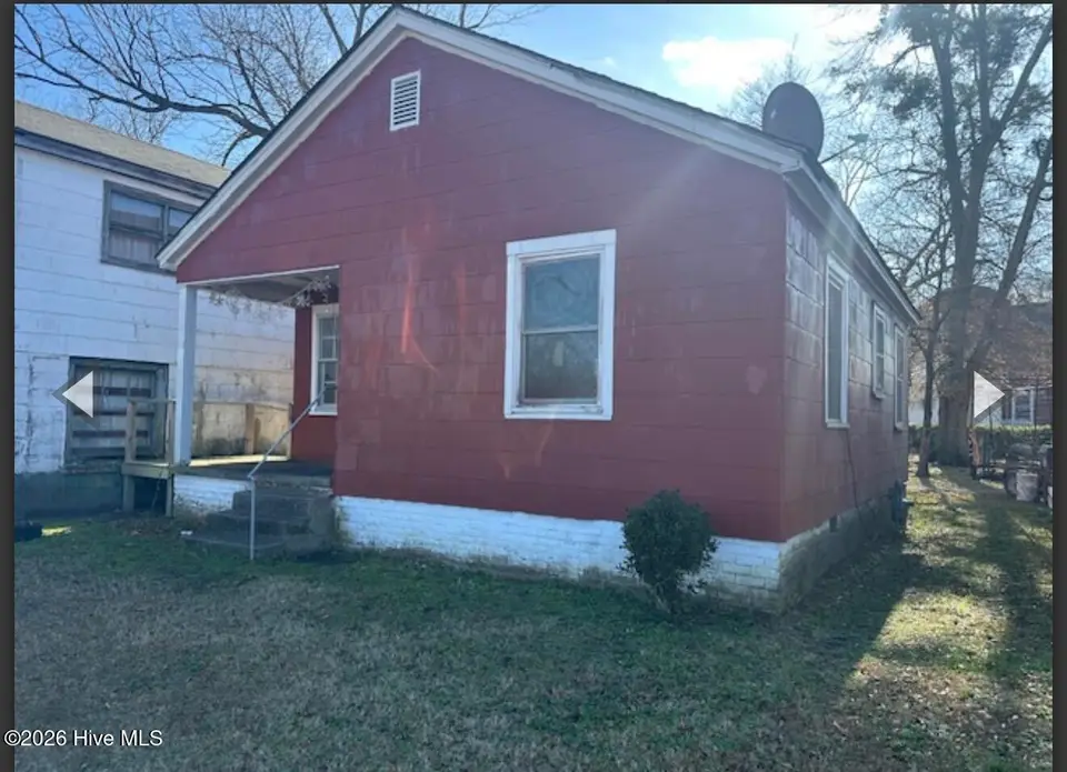 401 E North Street, Kinston, NC 28501 — 2-bedroom home, Kinston, NC, photo 1 of 9: IMG_3240