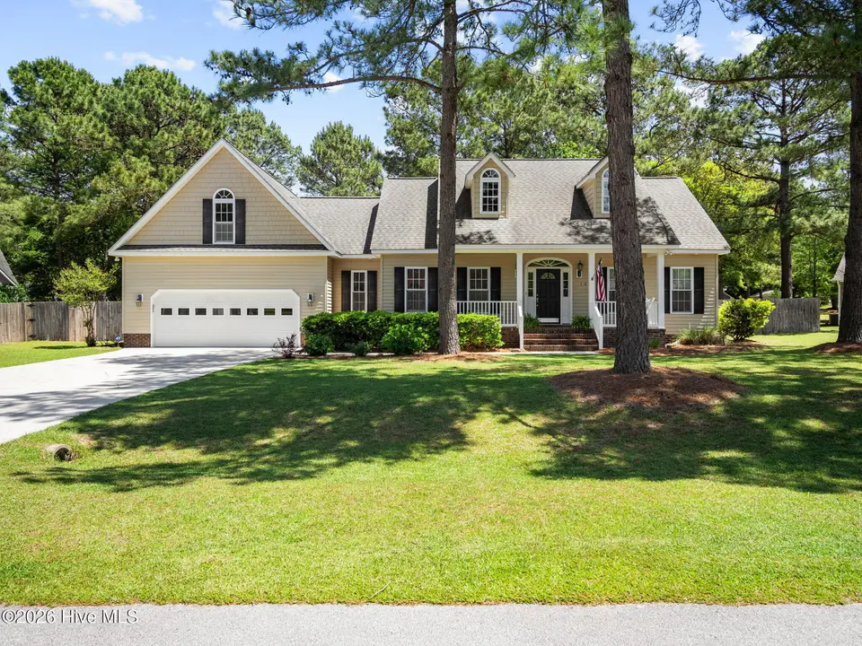 103 Blue Heron Circle, Sneads Ferry, NC 28460 — 4-bedroom home in Creeks Edge, Sneads Ferry, NC, photo 1 of 61