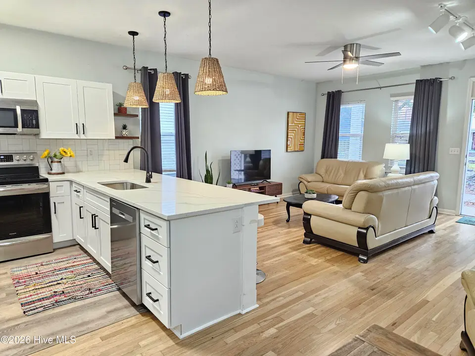 808 N 5th Avenue, Wilmington, NC 28401 — 6-bedroom home, Wilmington, NC, photo 1 of 31