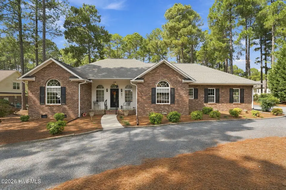 104 Christine Place, Seven Lakes, NC 27376 — 3-bedroom waterfront home in Seven Lakes West, Seven Lakes, NC, photo 1 of 62: 1-web-or-mls-DSC03568