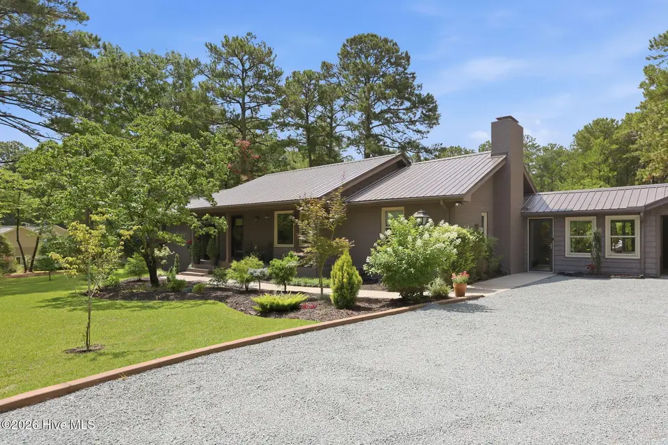 9 Lakewood Court, Whispering Pines, NC 28327 — 3-bedroom home, Whispering Pines, NC, photo 1 of 42: 1-web-or-mls-IMG_3776