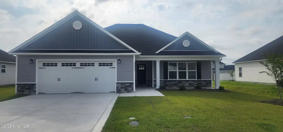 2024 Bluewater Boulevard, New Bern, NC 28562 — 3-bedroom home in Bluewater Rise, New Bern, NC, photo 1 of 34